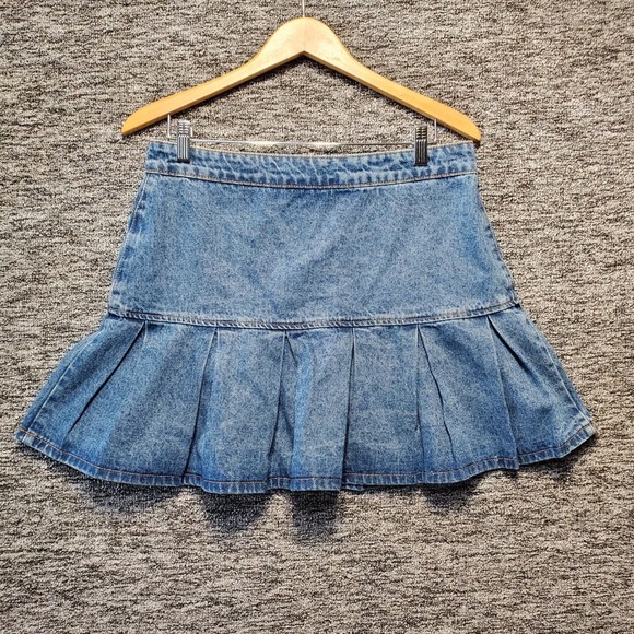 Lioness Dresses & Skirts - NWT Lioness Rescue Me Pleat Denim Mini Skirt Women‎ XXL Blue Drop Waist Pleated